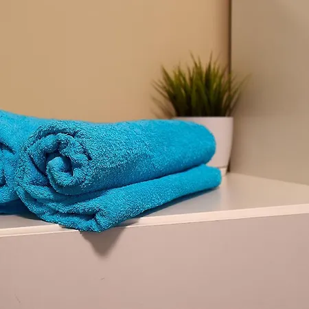 Centre אכסניה ורשה